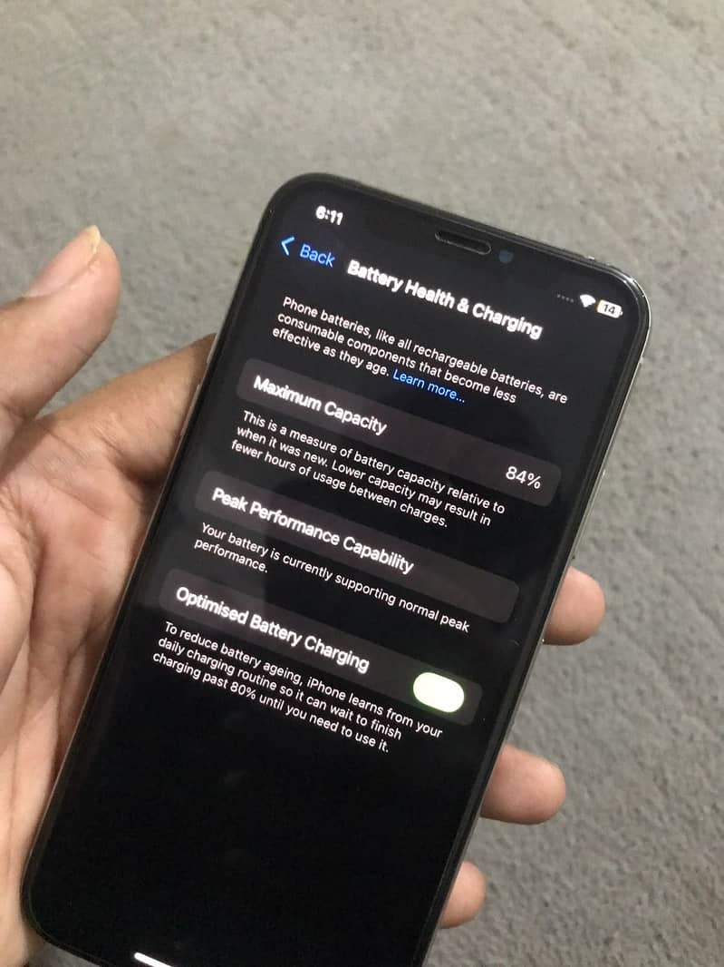 Apple iPhone XS 3