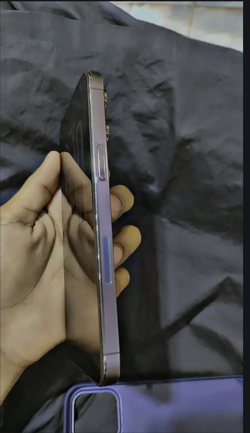 Apple iPhone 14 Pro Max 3