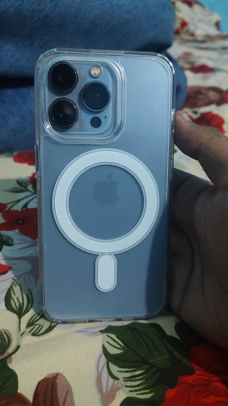 Apple iPhone 13 Pro 2