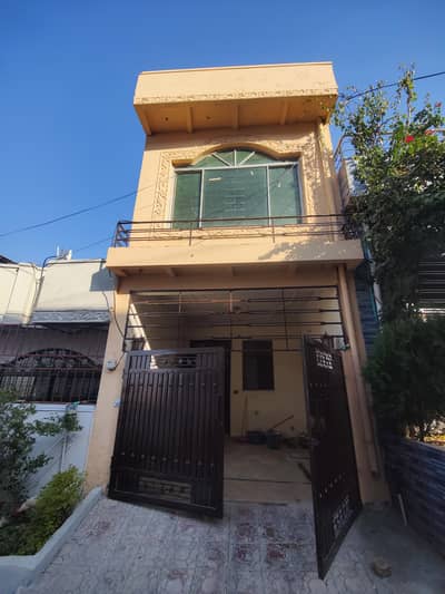 Double Story single unit house available for rent in Jarahi stop gas nai ha