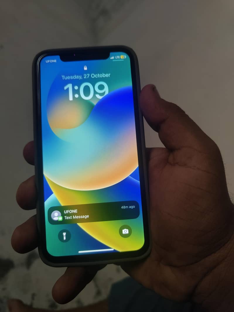 Apple iPhone X 0