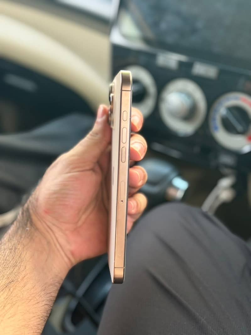 Iphone 16 pro max 256 gb physical + e sim 5