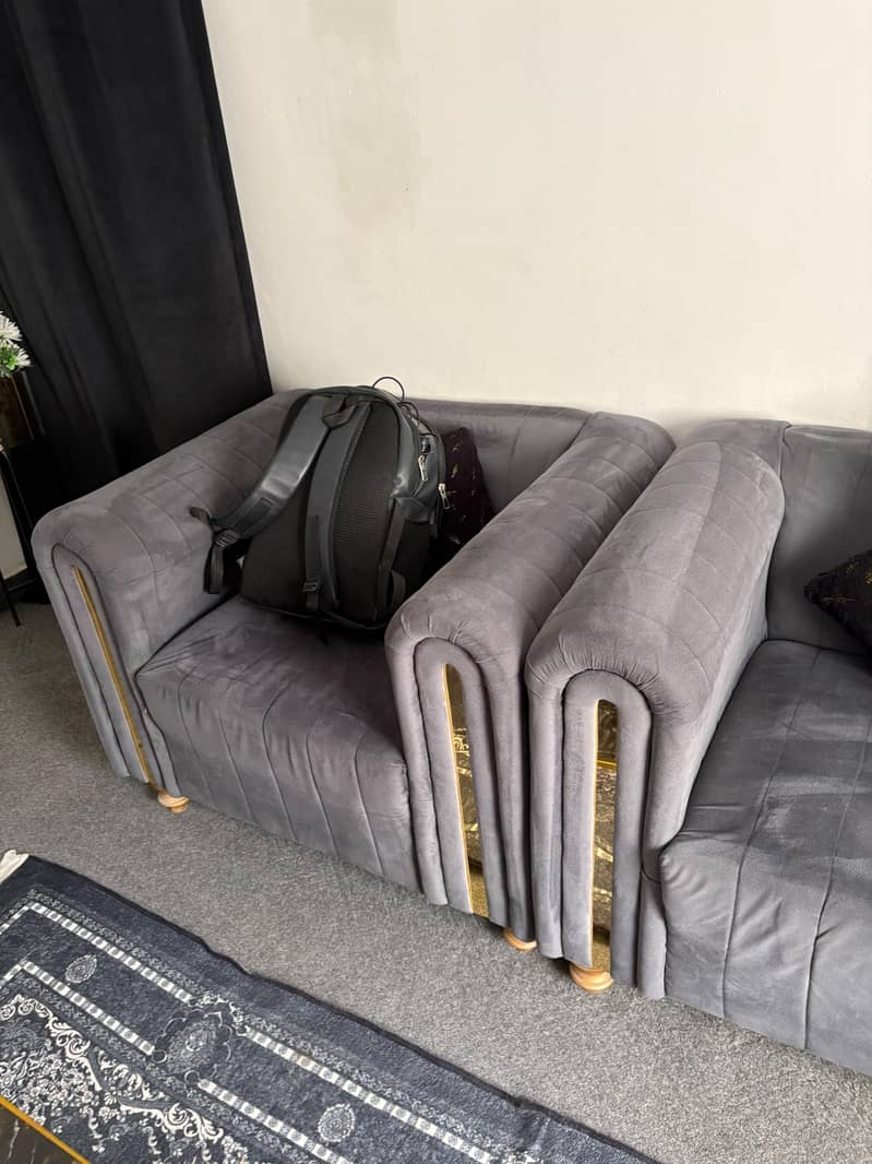 5 seater sofa set with centre table 2