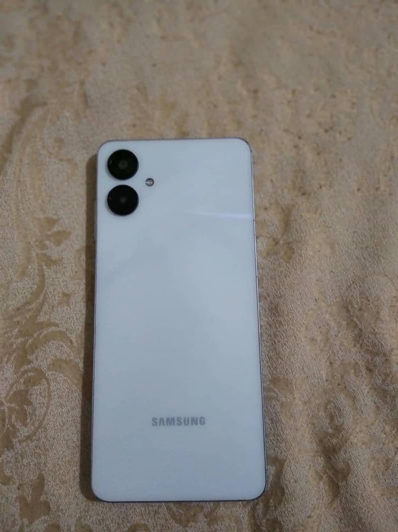 Samsung Mobile A06 3