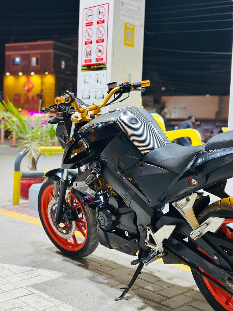 KTM DUKE REPLICA 1