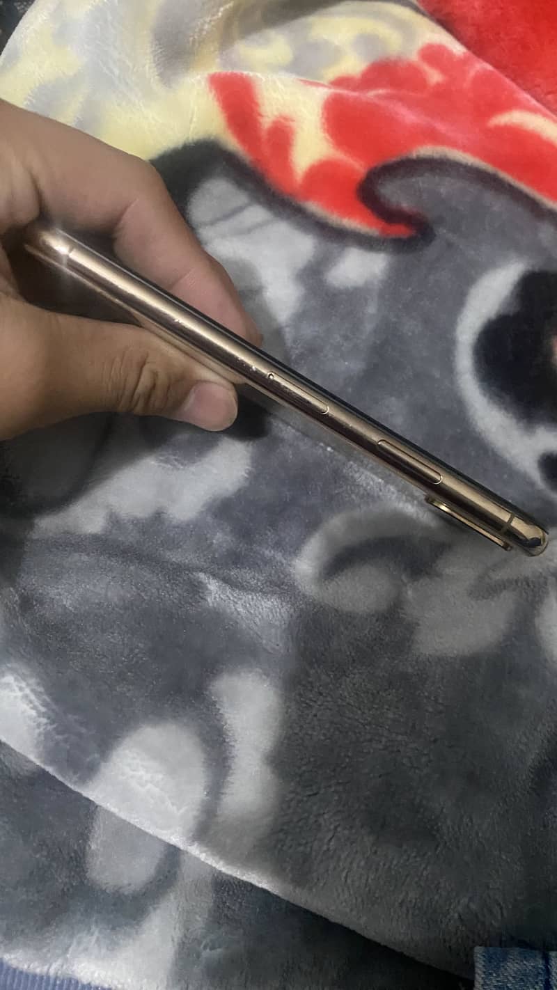 Apple iPhone XS 2
