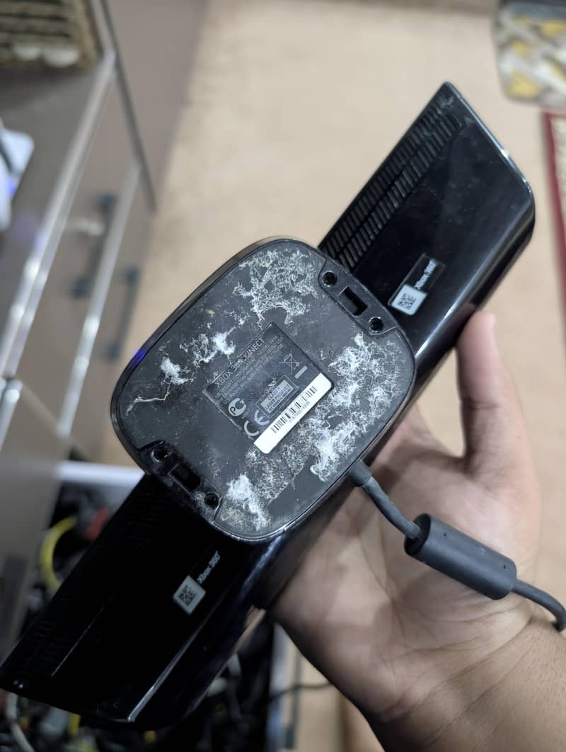 Xbox 360 Kinnect Sensor 2