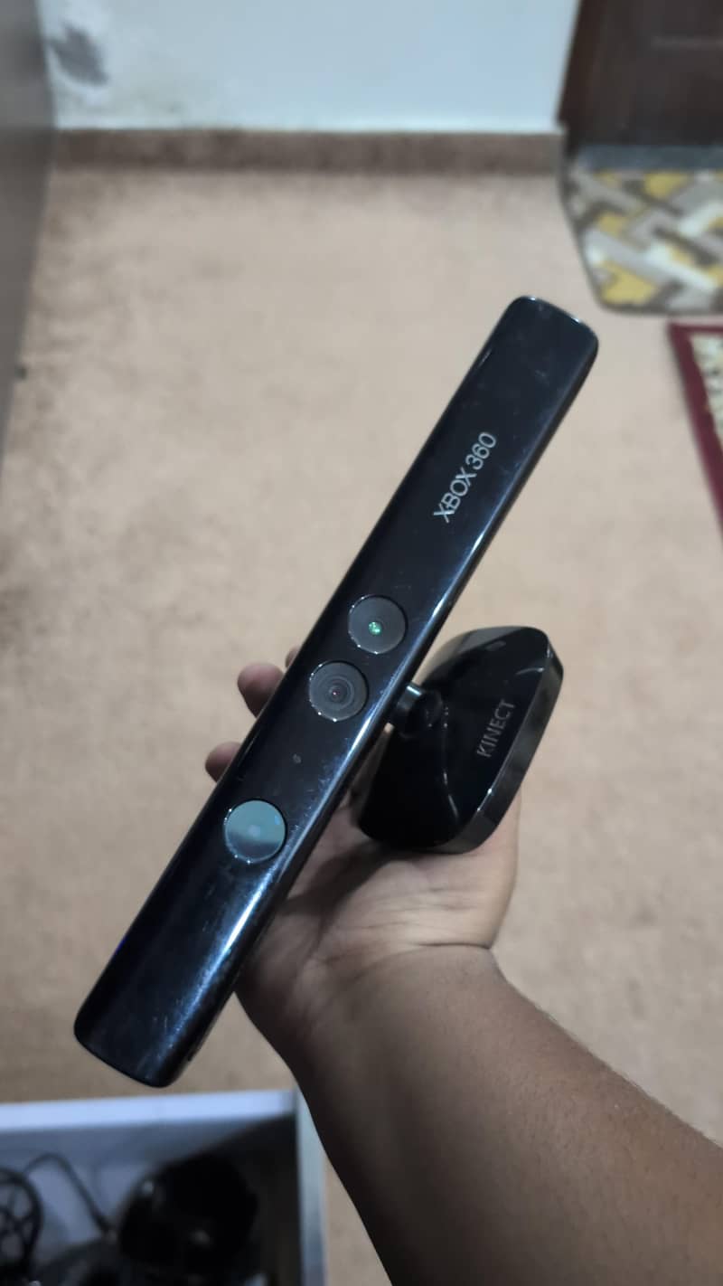 Xbox 360 Kinnect Sensor 3