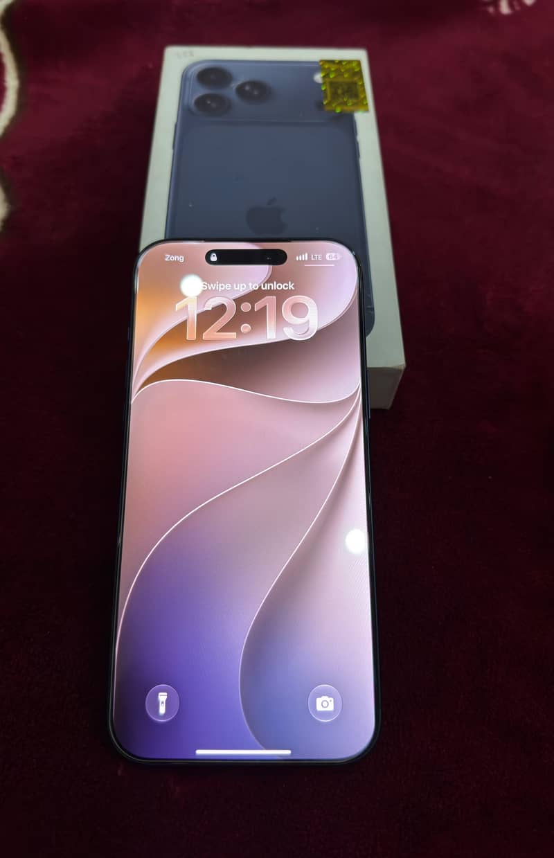 Apple iPhone 17 Pro Max 1