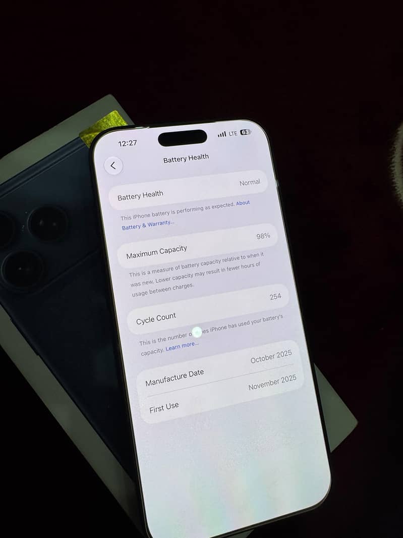 Apple iPhone 17 Pro Max 4