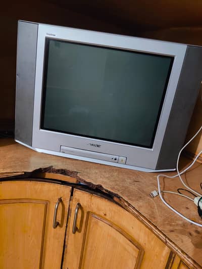 Sony WEGA CRT TV – Used, Price Slightly Negotiable