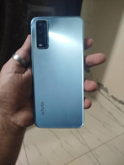 Vivo V20. . . . 4/128 Ram/Rom 10by9 condition