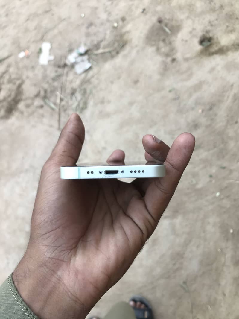Apple iPhone 12 mini 3