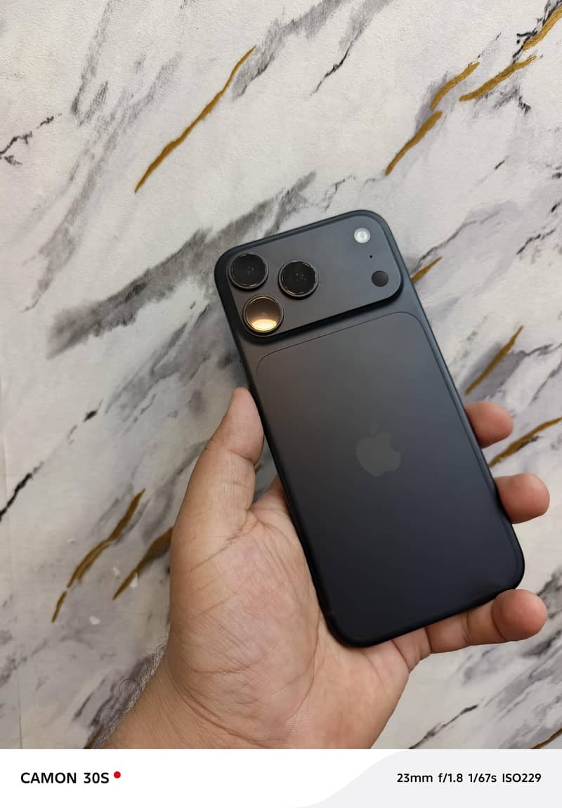 Apple iPhone 18 Pro Max jv 0