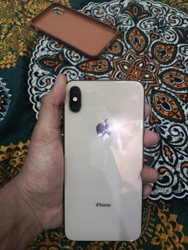 Apple iPhone XS Max 0