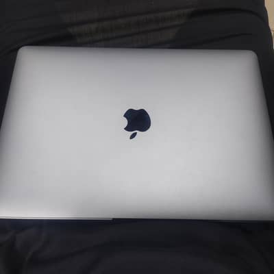 MacBook Pro 2022 M2