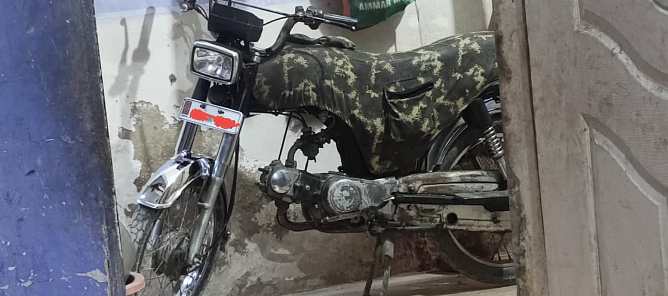bike bilkul okay hay 1 Litre main 45 kilometers ki abridge deri hay ...