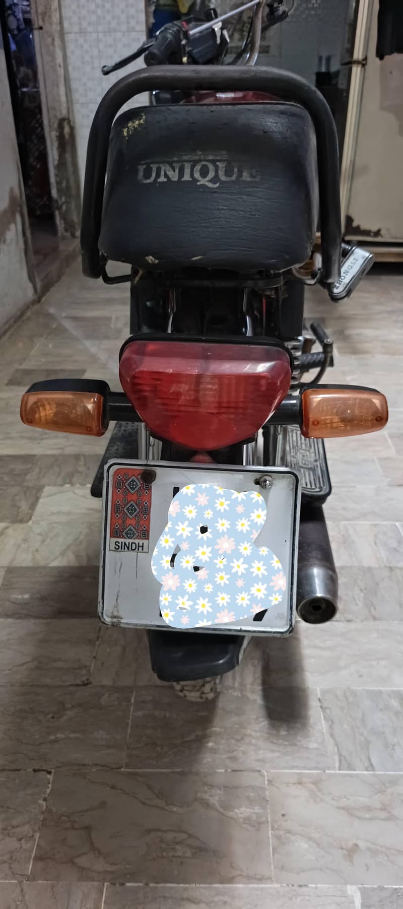 bike bilkul okay hay 1 Litre main 45 kilometers ki abridge deri hay ...