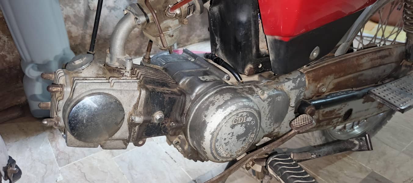 bike bilkul okay hay 1 Litre main 45 kilometers ki abridge deri hay ...