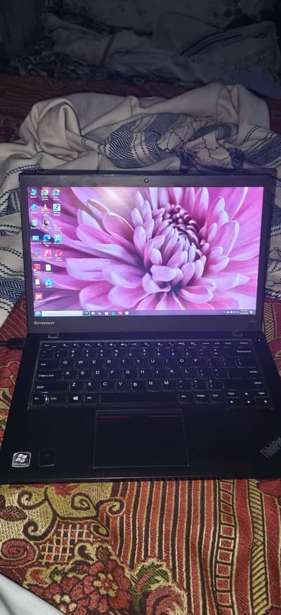 Urgent Sale Lenovo ThinkPad T440s Core i5 8GB RAM SSD