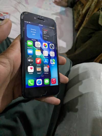 Apple iPhone SE