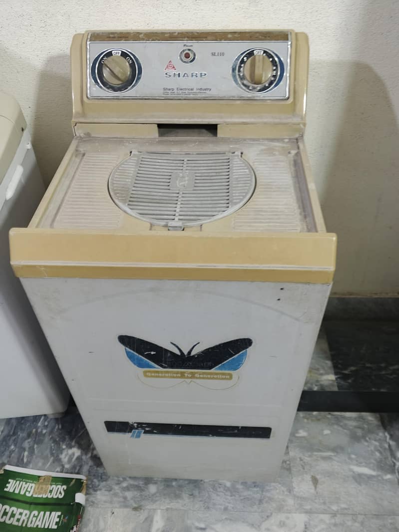 Sharp Spin Dryer – Used, Good Condition 0