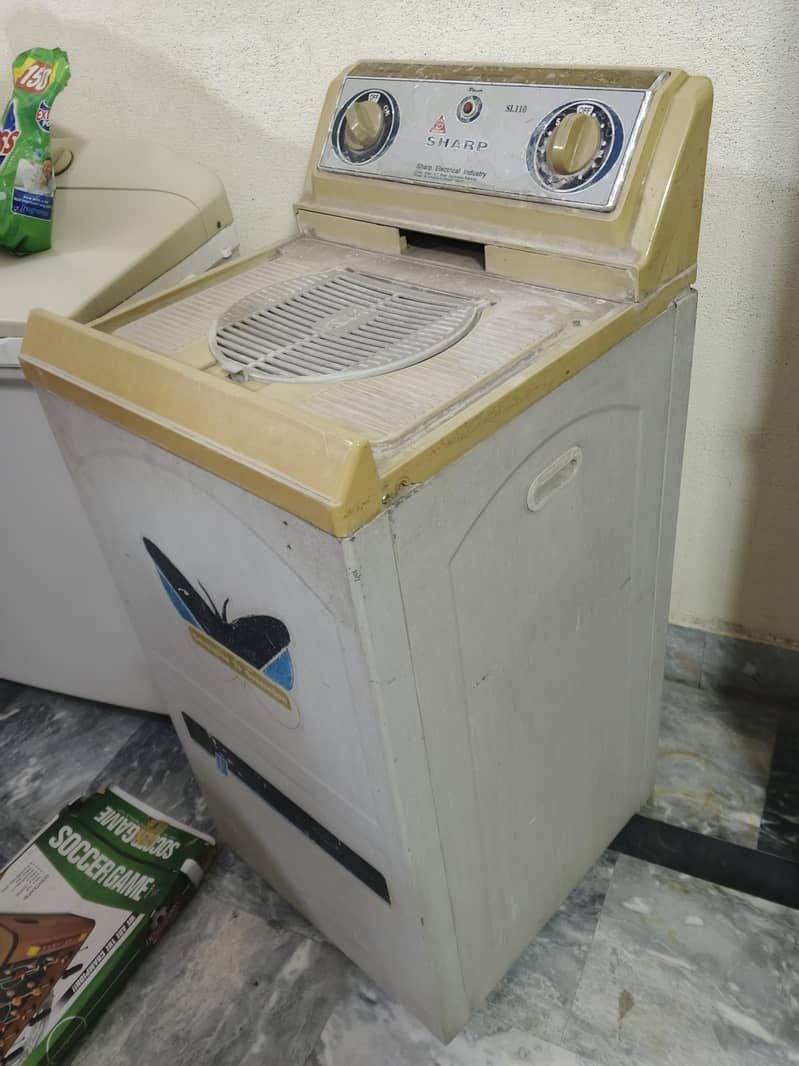 Sharp Spin Dryer – Used, Good Condition 3