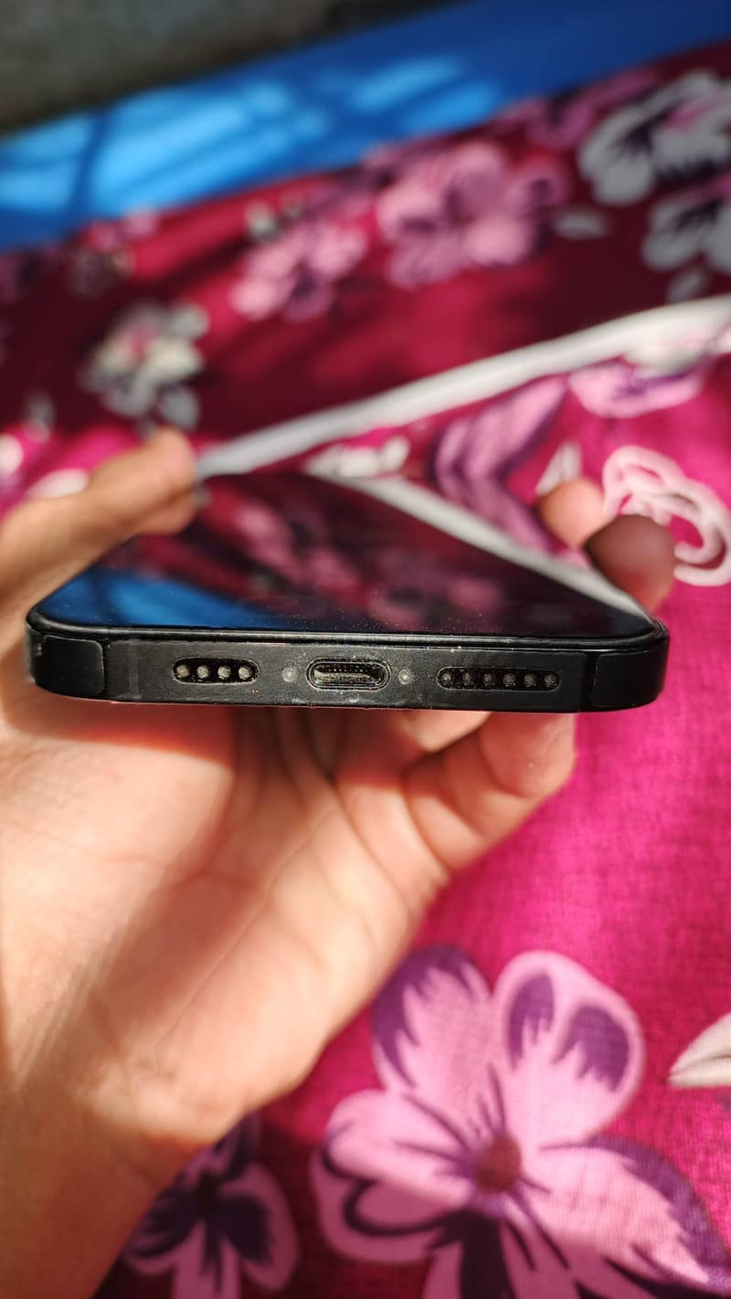 Apple iPhone 14 Pro Max 1