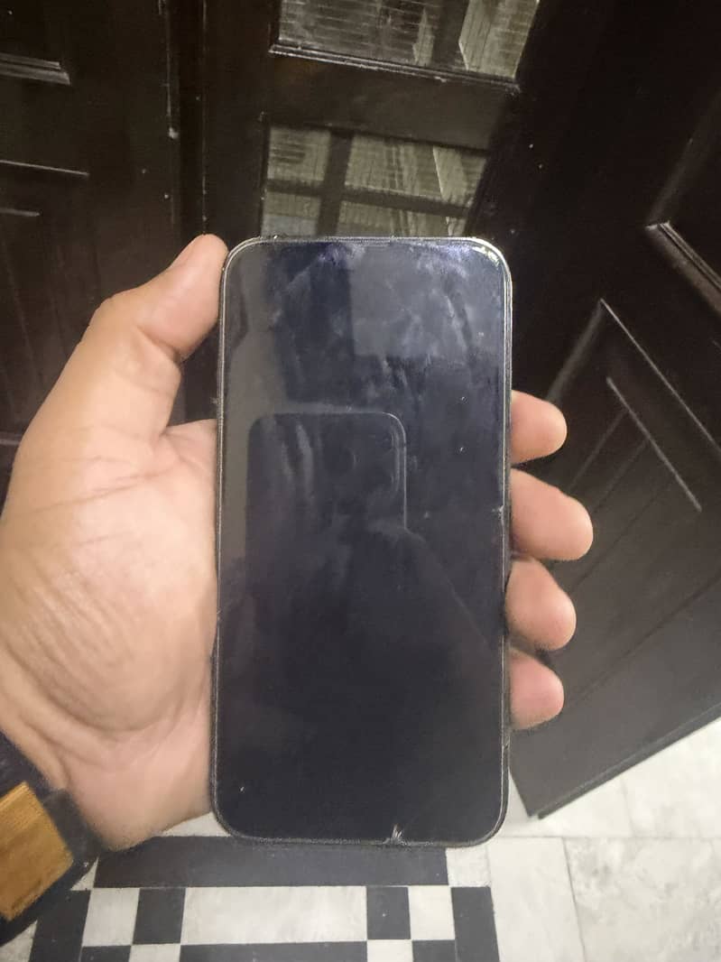 Iphone 13pro jv 1
