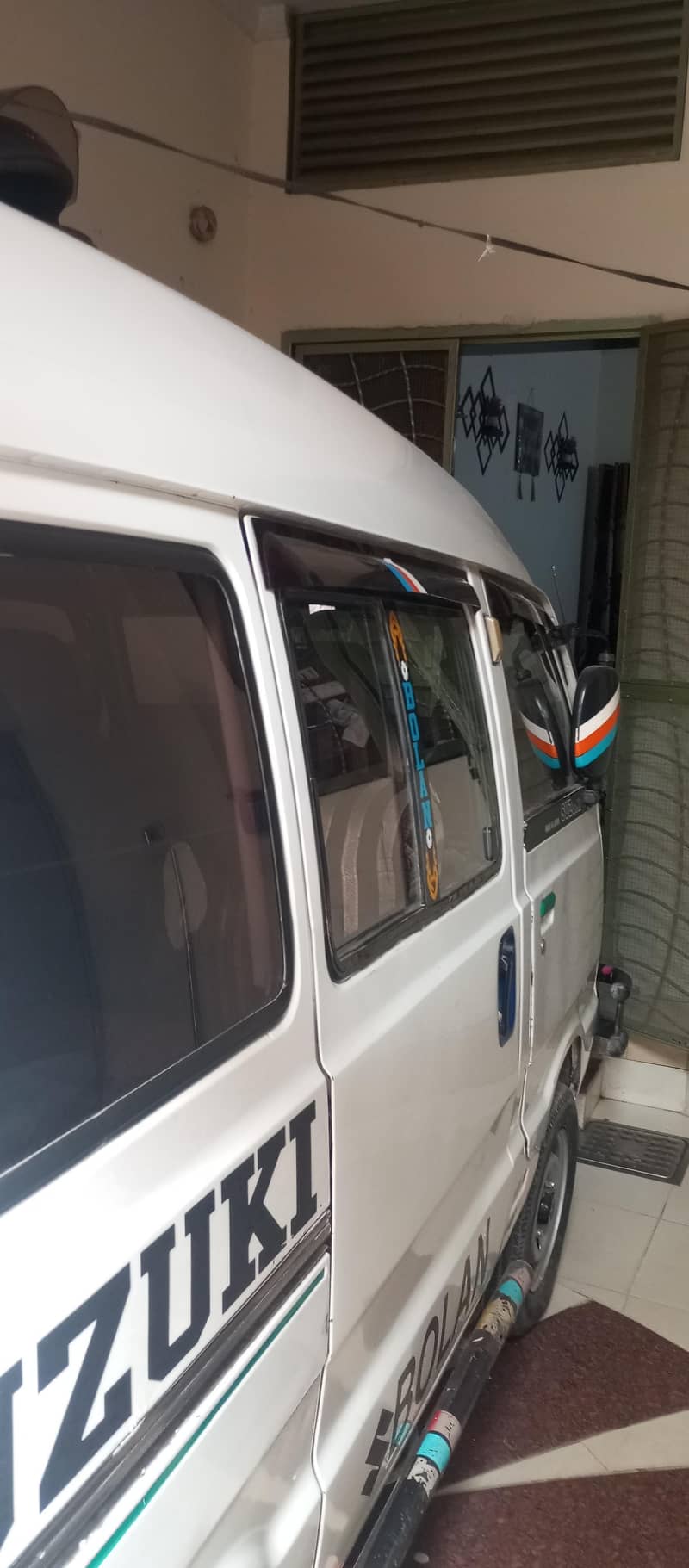 Suzuki Bolan 2016 0