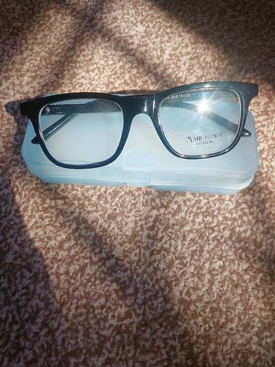 Brand New Mayflower Eyewear Classic Black Frame with Box
