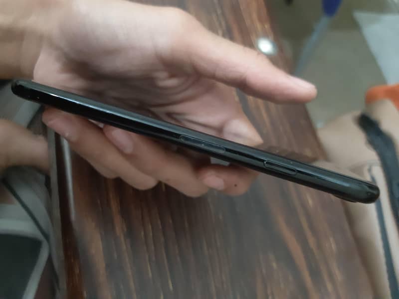 Apple iPhone 7 1