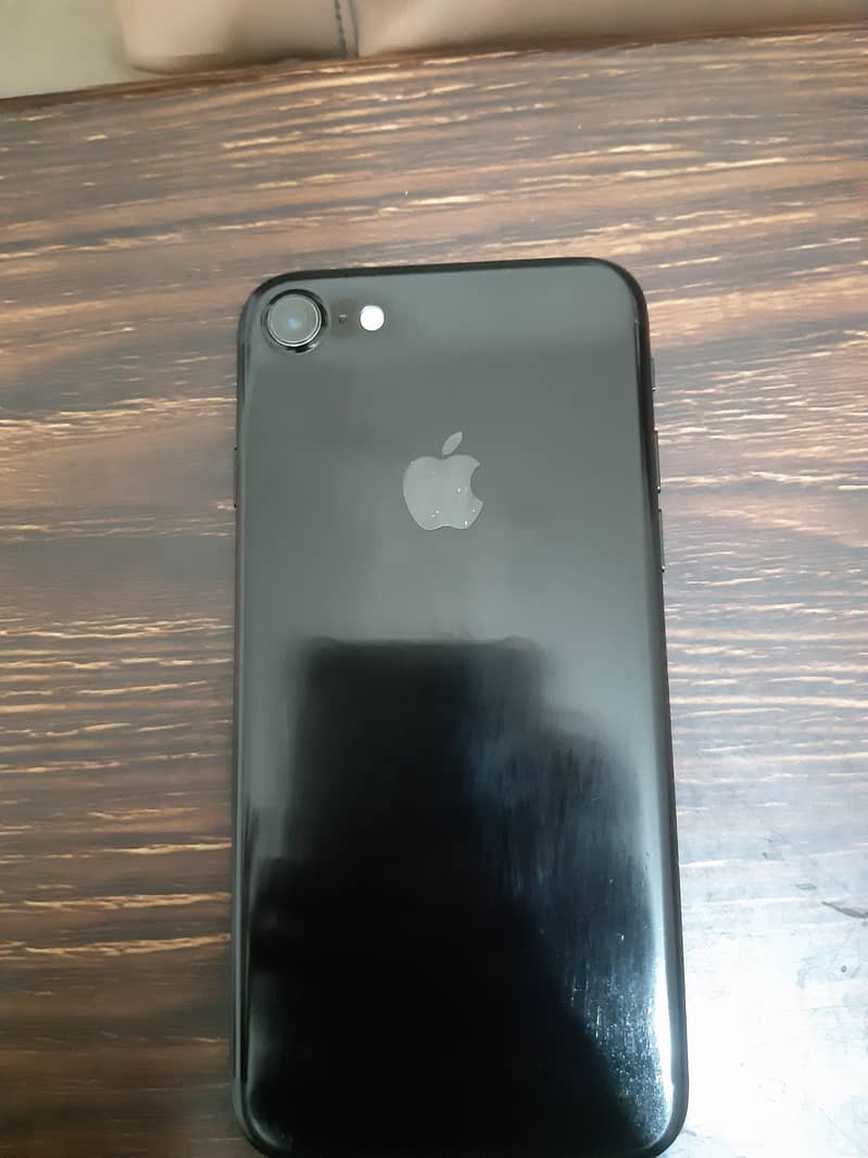 Apple iPhone 7 4