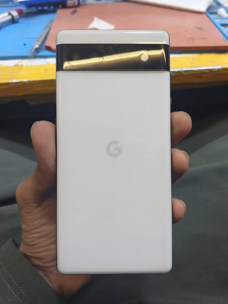 Google Pixel 6a 1