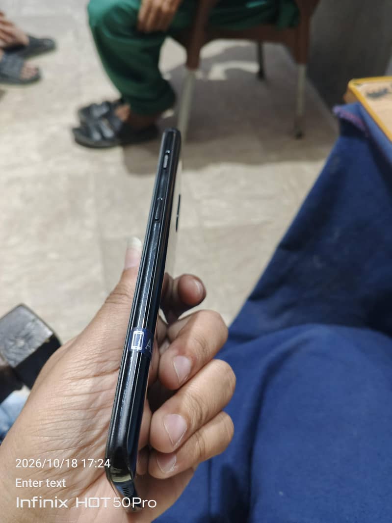 One Plus 6T 4