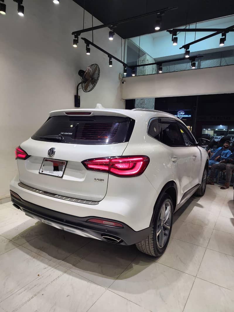 MG HS 2021 2