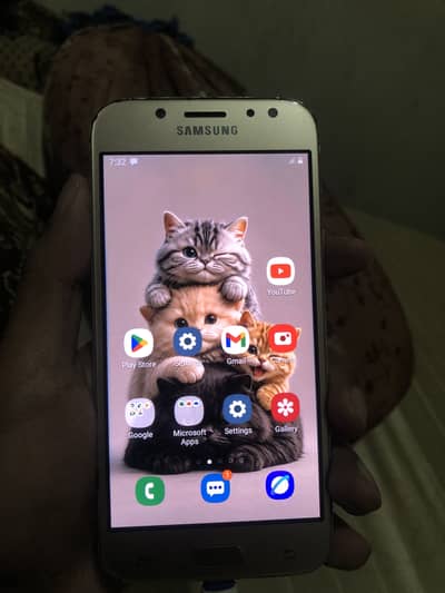 Samsung Mobile J5