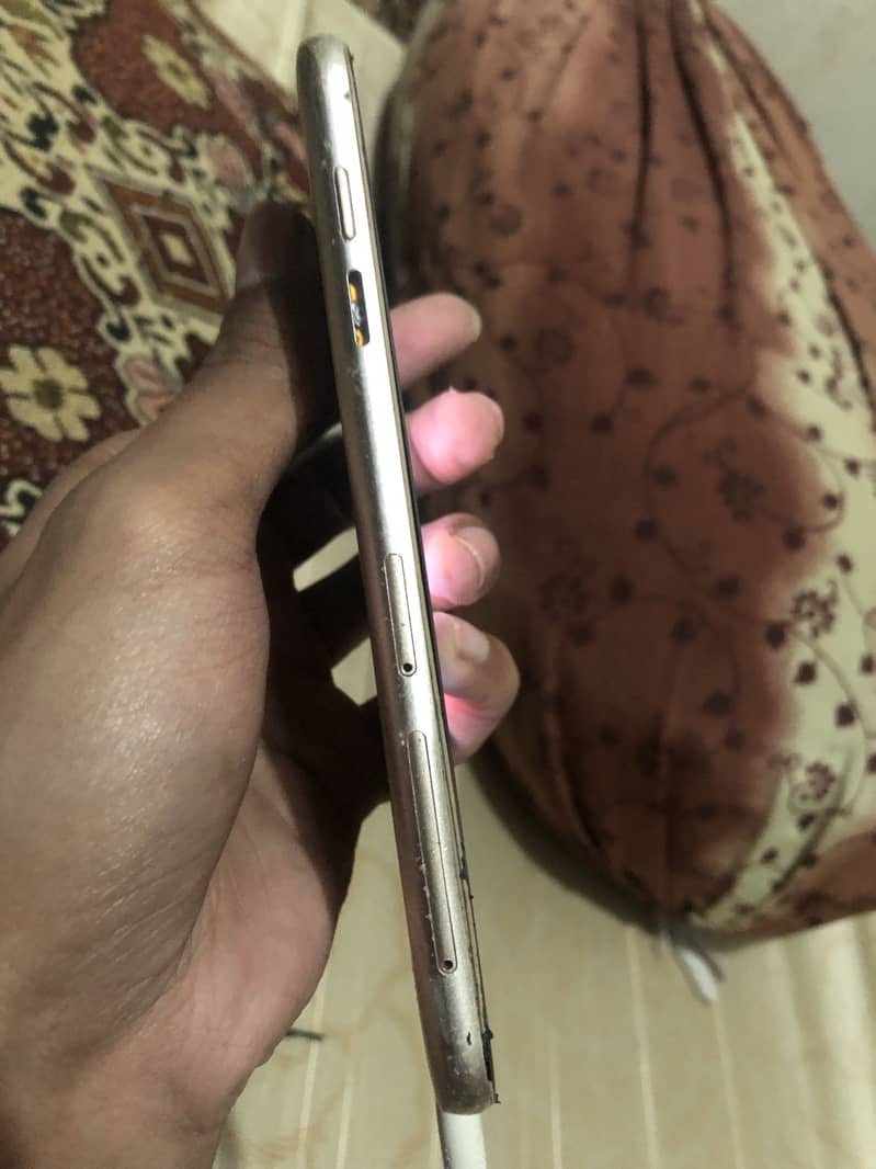 Samsung Mobile J5 3