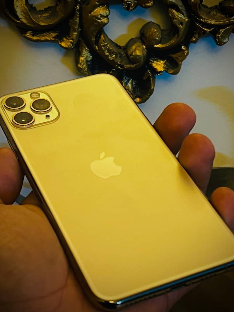 Apple iPhone 11 Pro Max 3