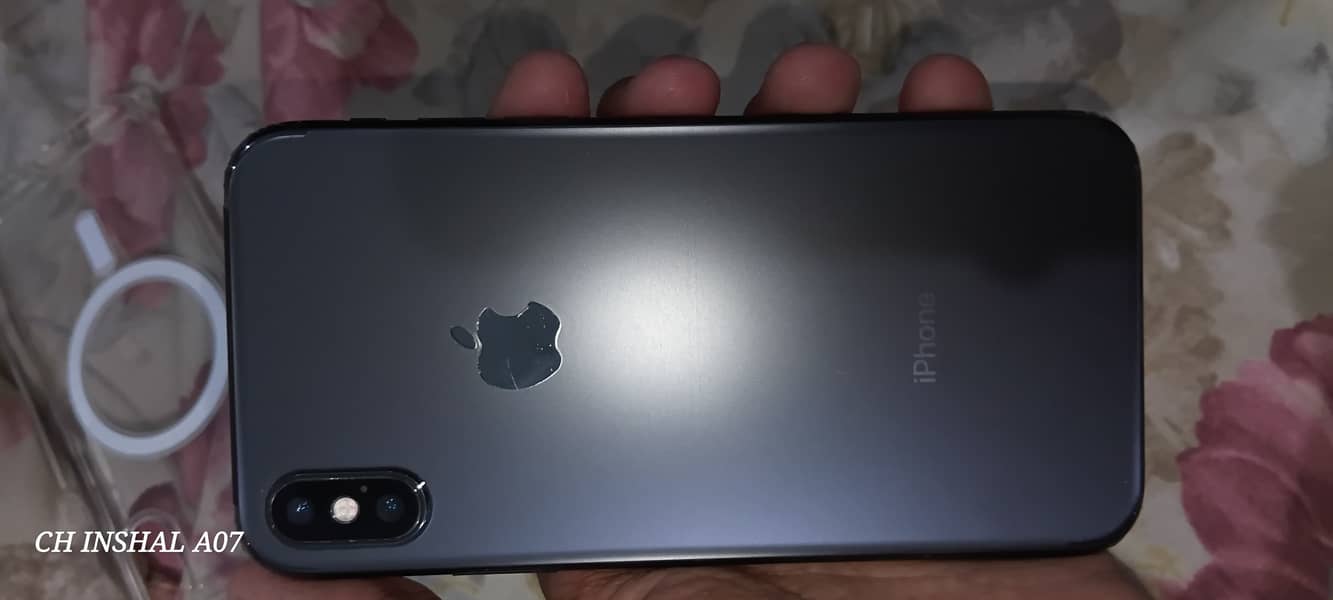 Apple iPhone X 3