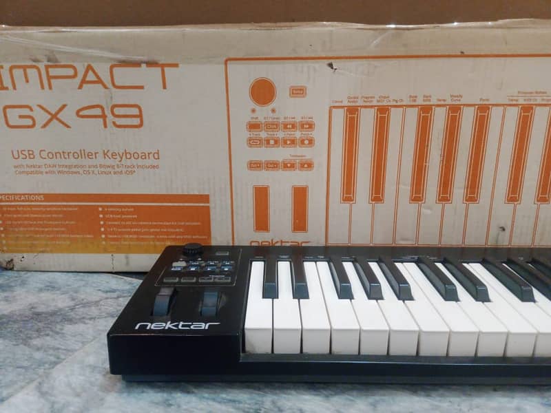 NEKTAR GX 49 Midi Controller 3