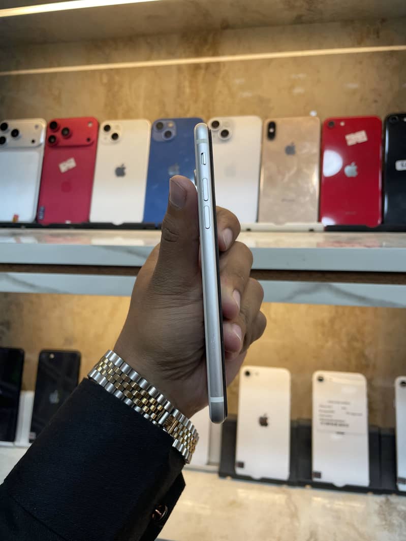 Apple iPhone SE 2