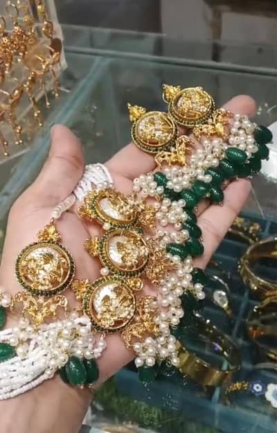 Beautiful Bridal Jewellery Set – Green & White Pearl Design Turkish