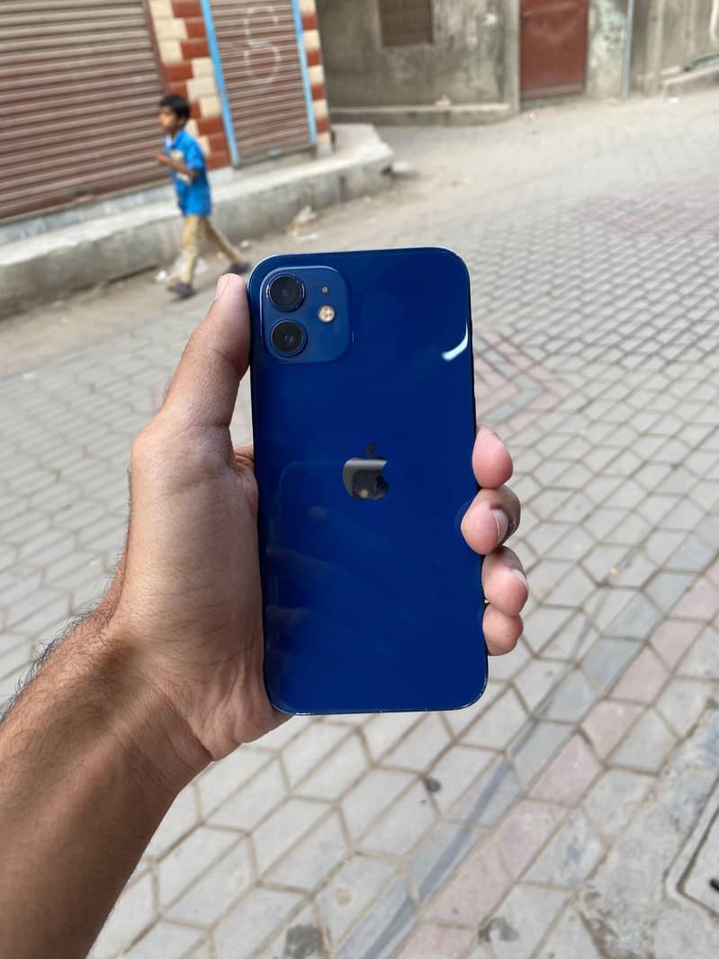 Apple iPhone 12 2