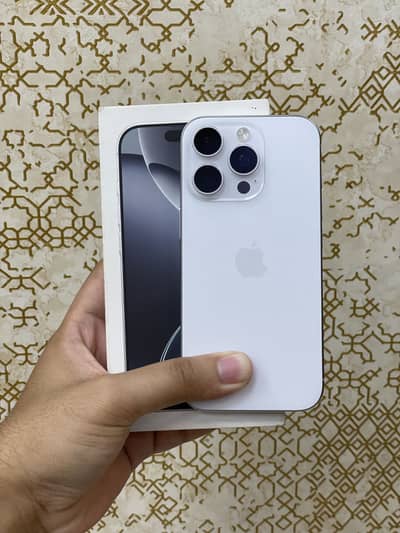 Apple iPhone 16 Pro