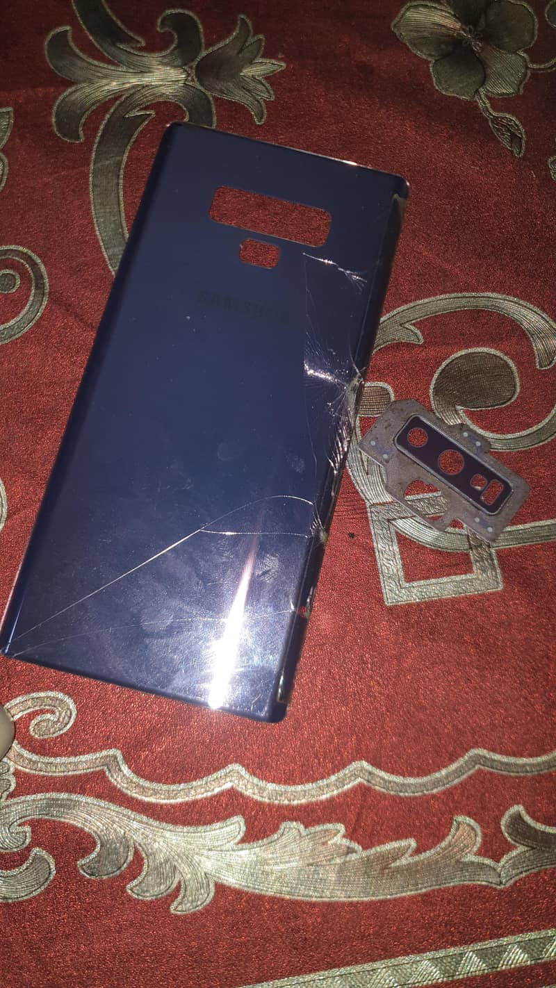 Samsung Mobile Note 9 6