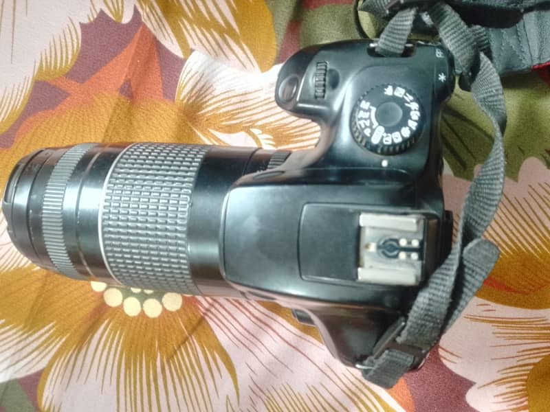 DSLR camera 4000D 2