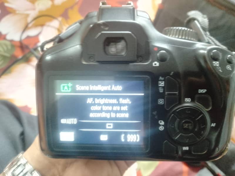 DSLR camera 4000D 3