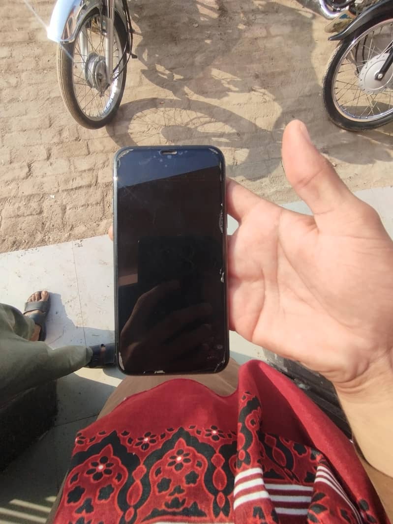 iPhone 11 pro 0