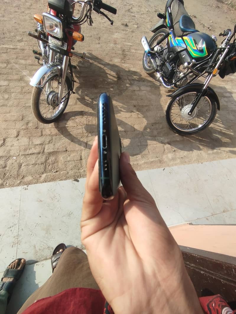 iPhone 11 pro 3